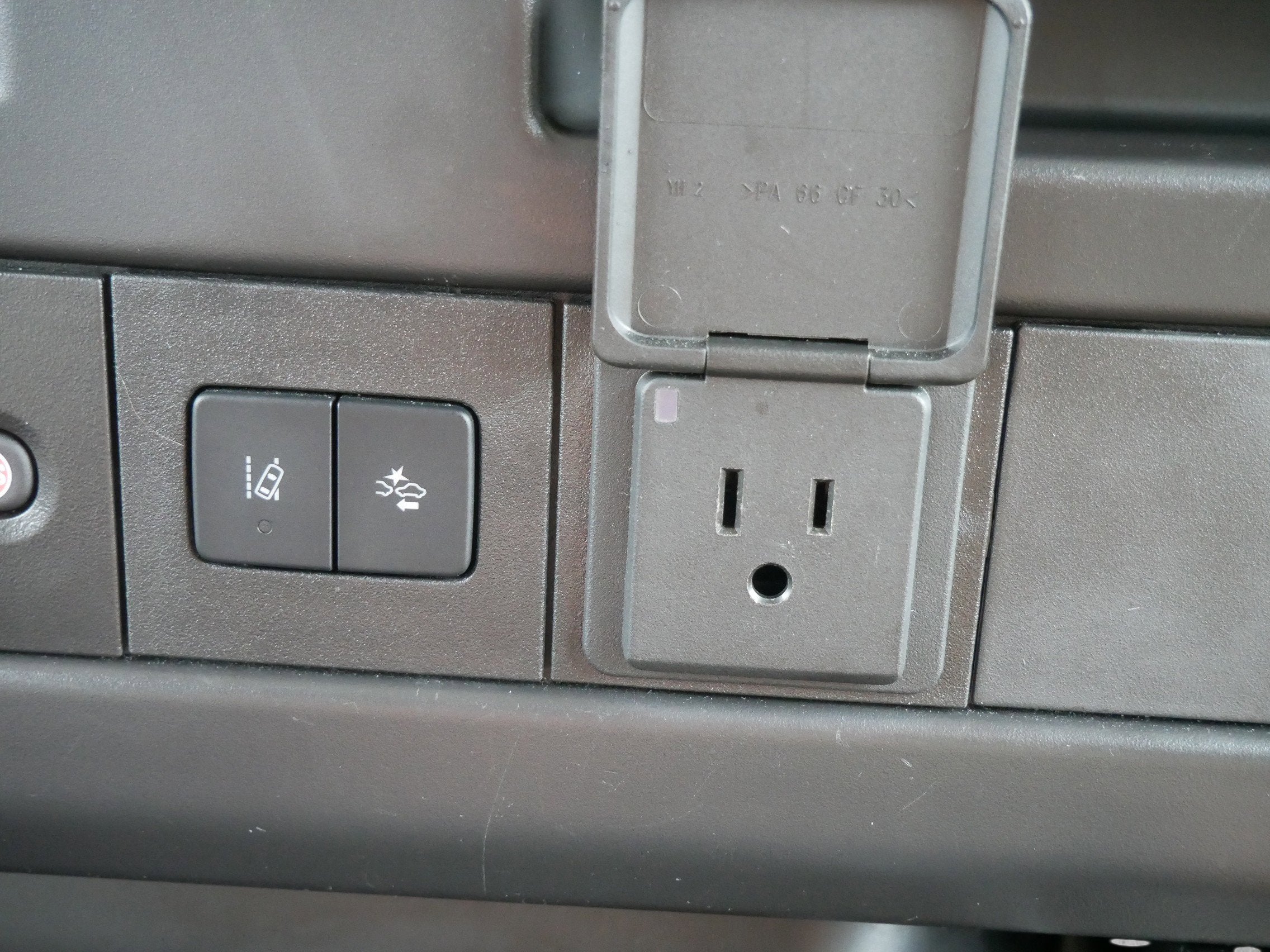 2024 Chevrolet Express Passenger 3500 1LT