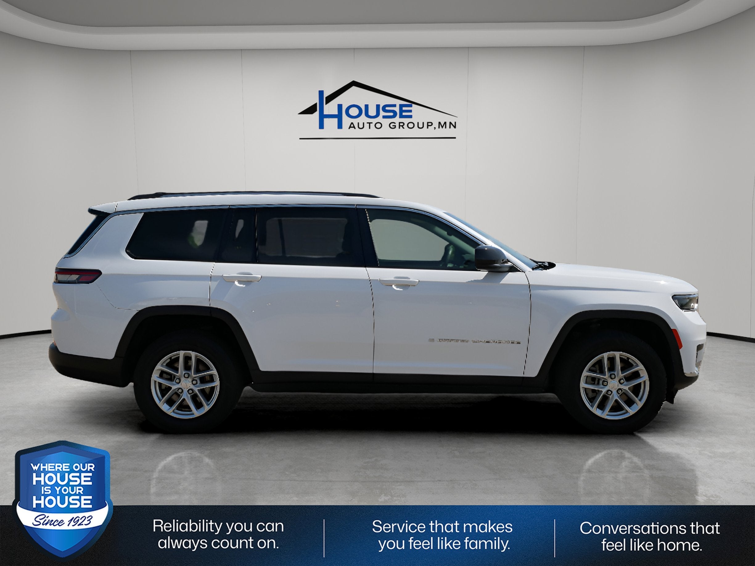 2023 Jeep Grand Cherokee L Laredo