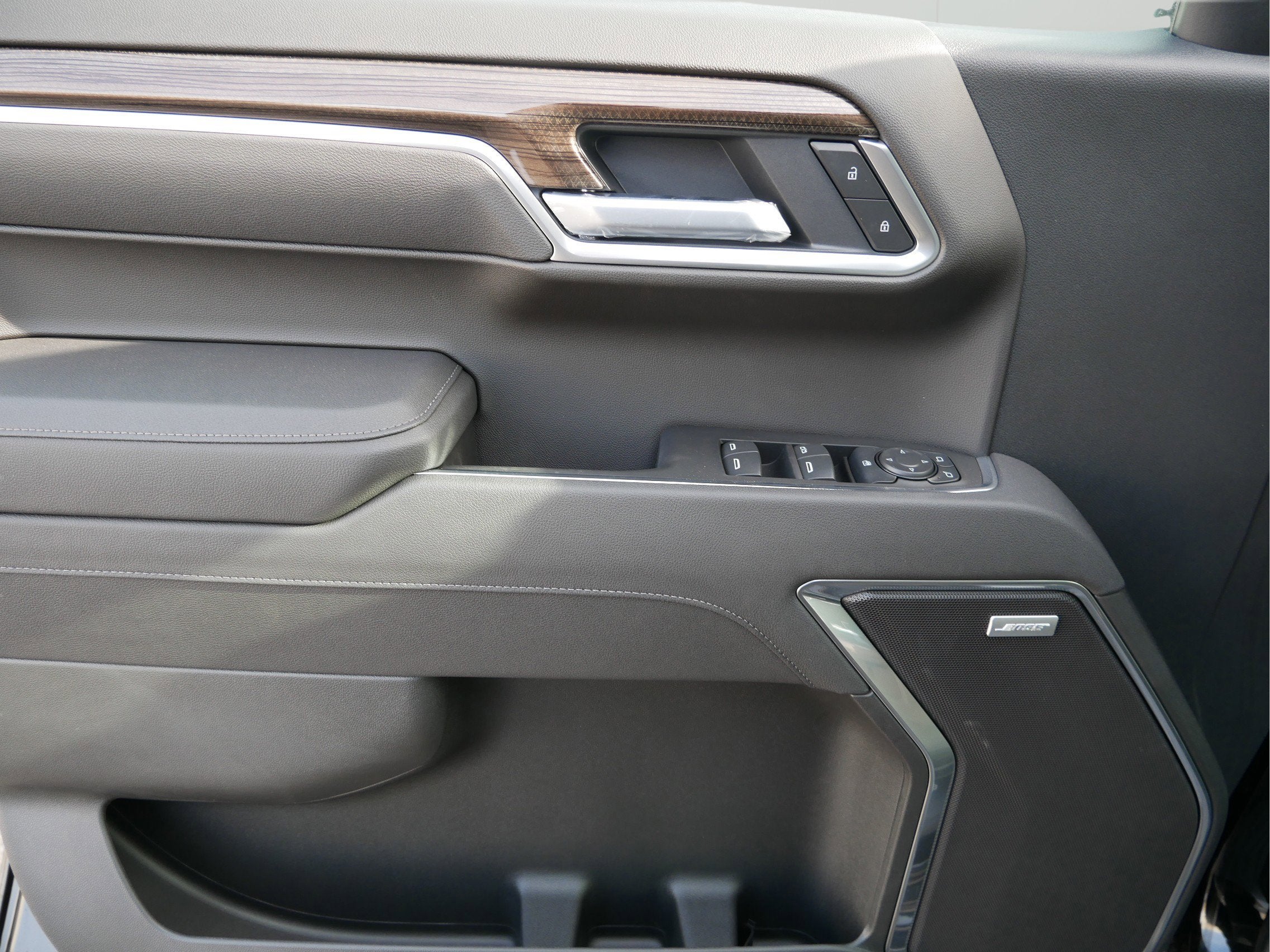 2026 Chevrolet Silverado 1500 Crew Cab Short Box 4-Wheel Drive RST