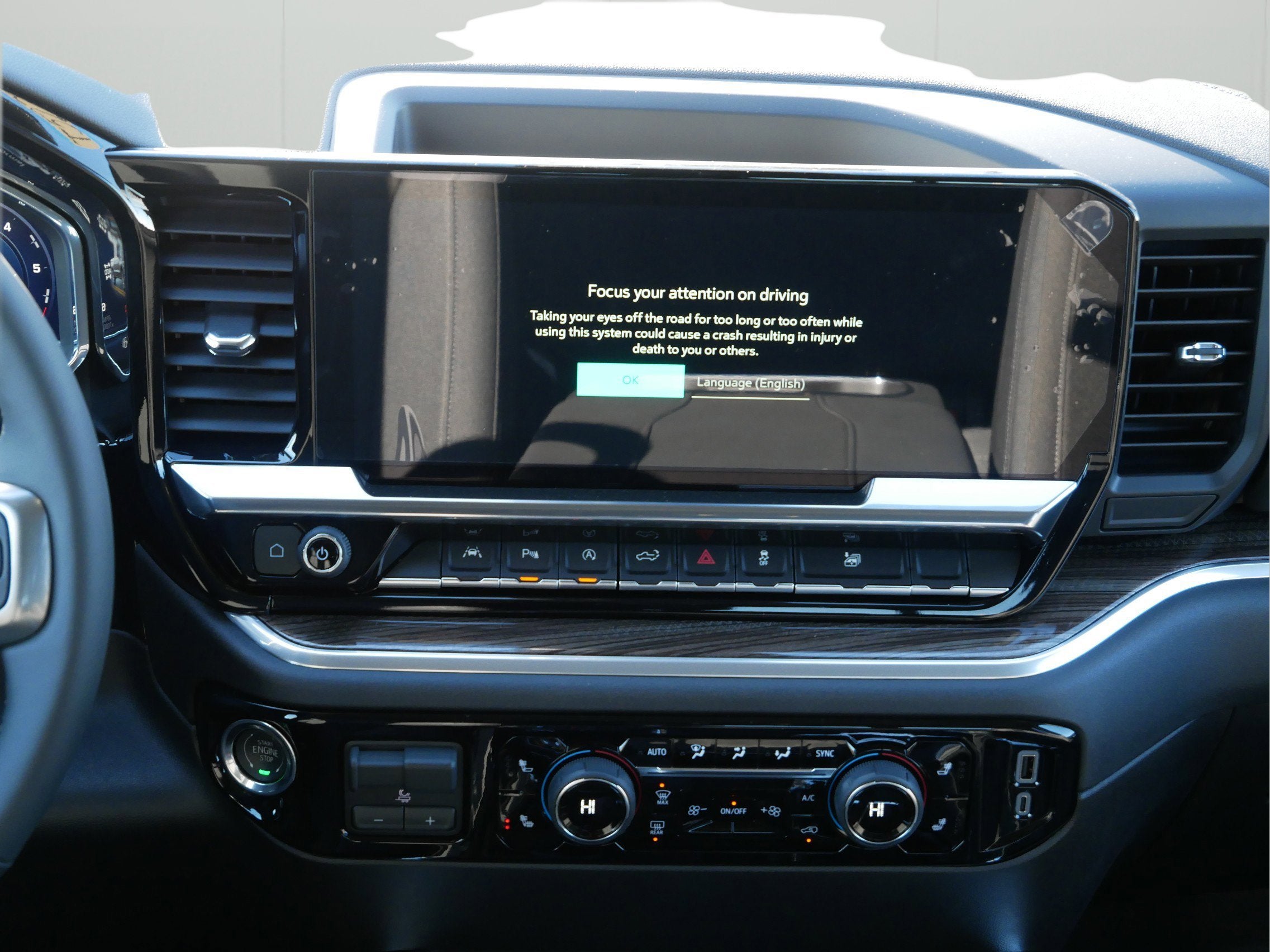 2025 Chevrolet Silverado 1500 Crew Cab Short Box 4-Wheel Drive RST