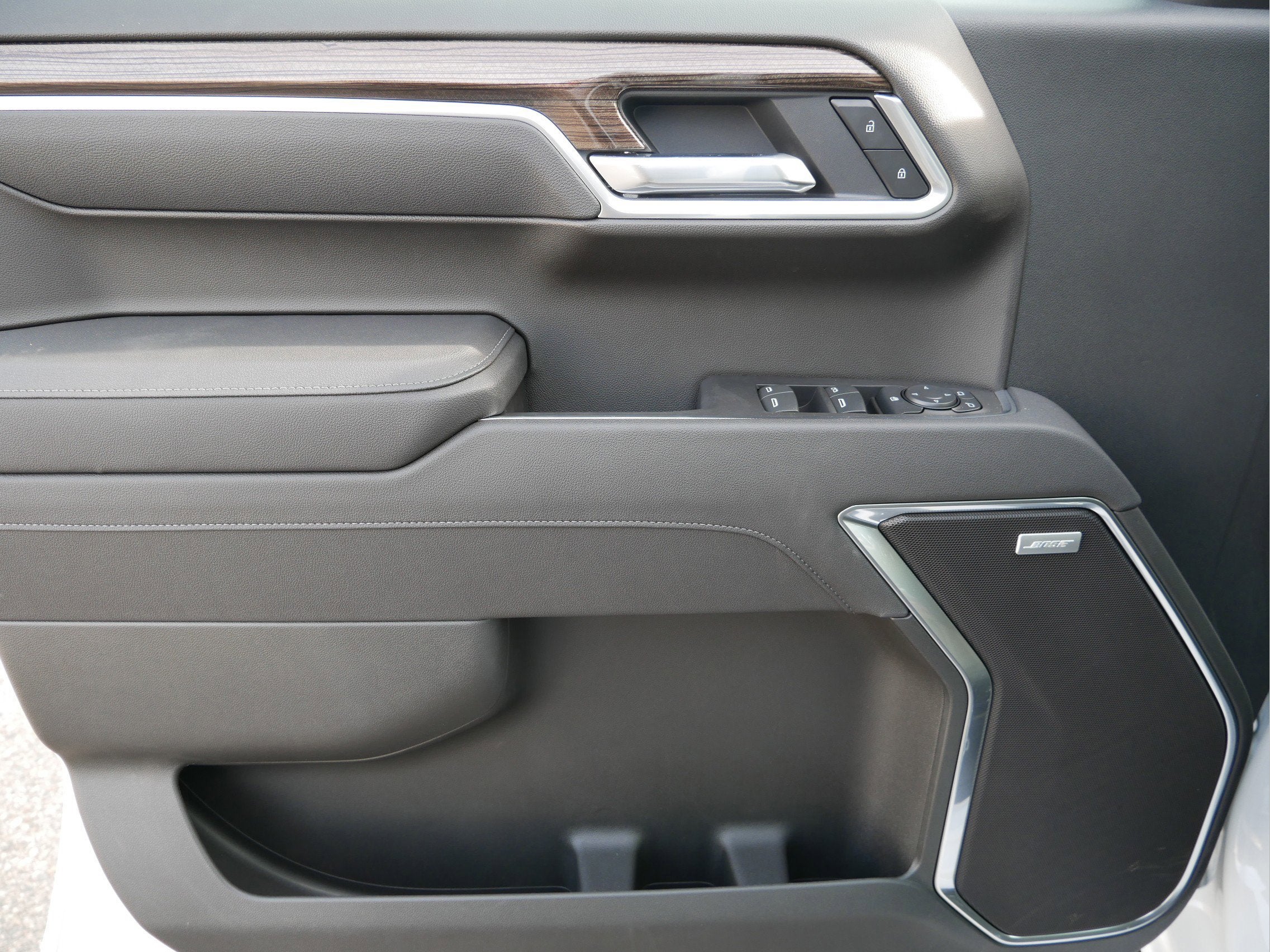 2025 Chevrolet Silverado 1500 Crew Cab Short Box 4-Wheel Drive RST