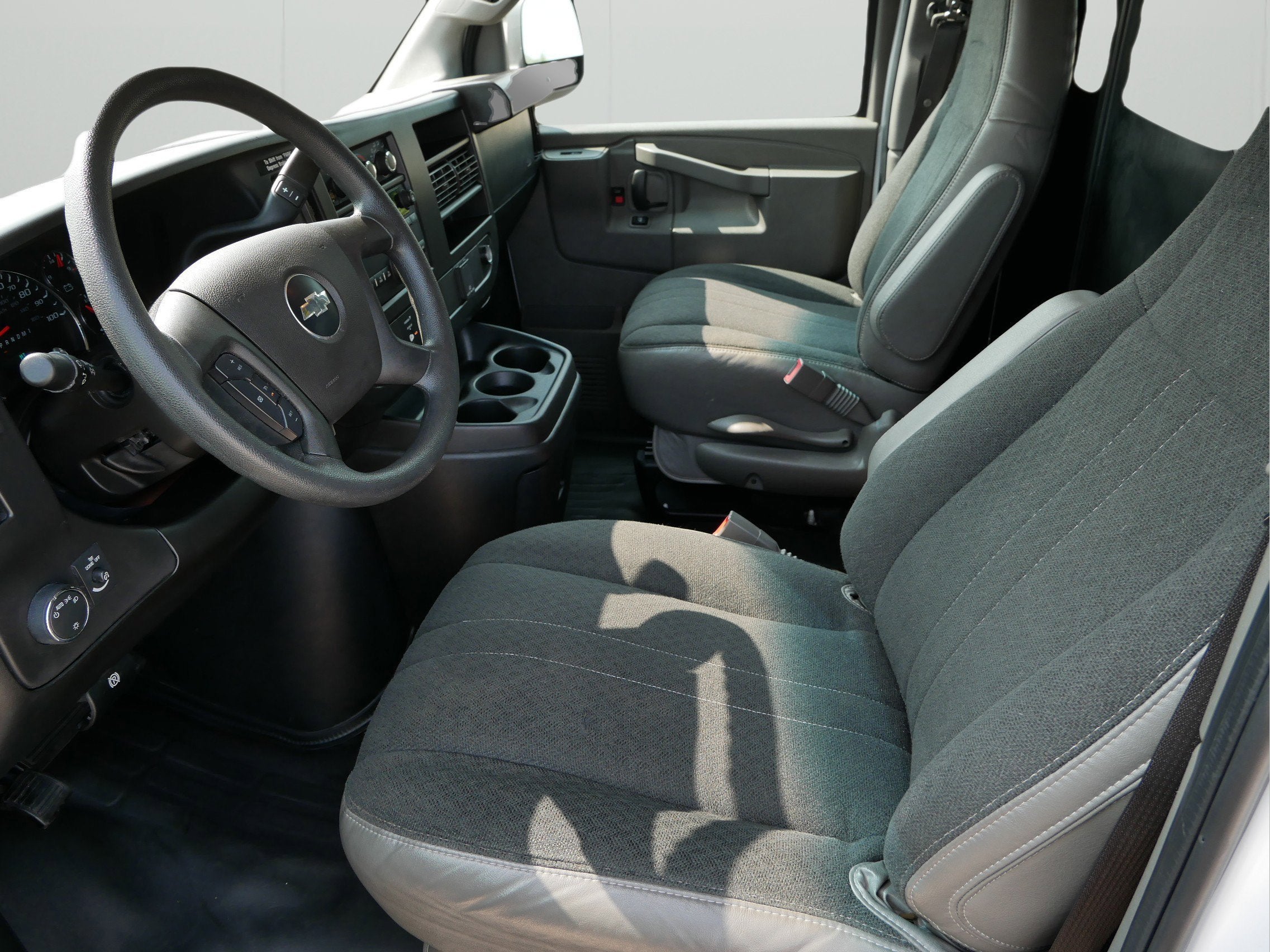 2023 Chevrolet Express Cargo 2500 1WT