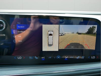 2025 Chevrolet Suburban 4WD Premier