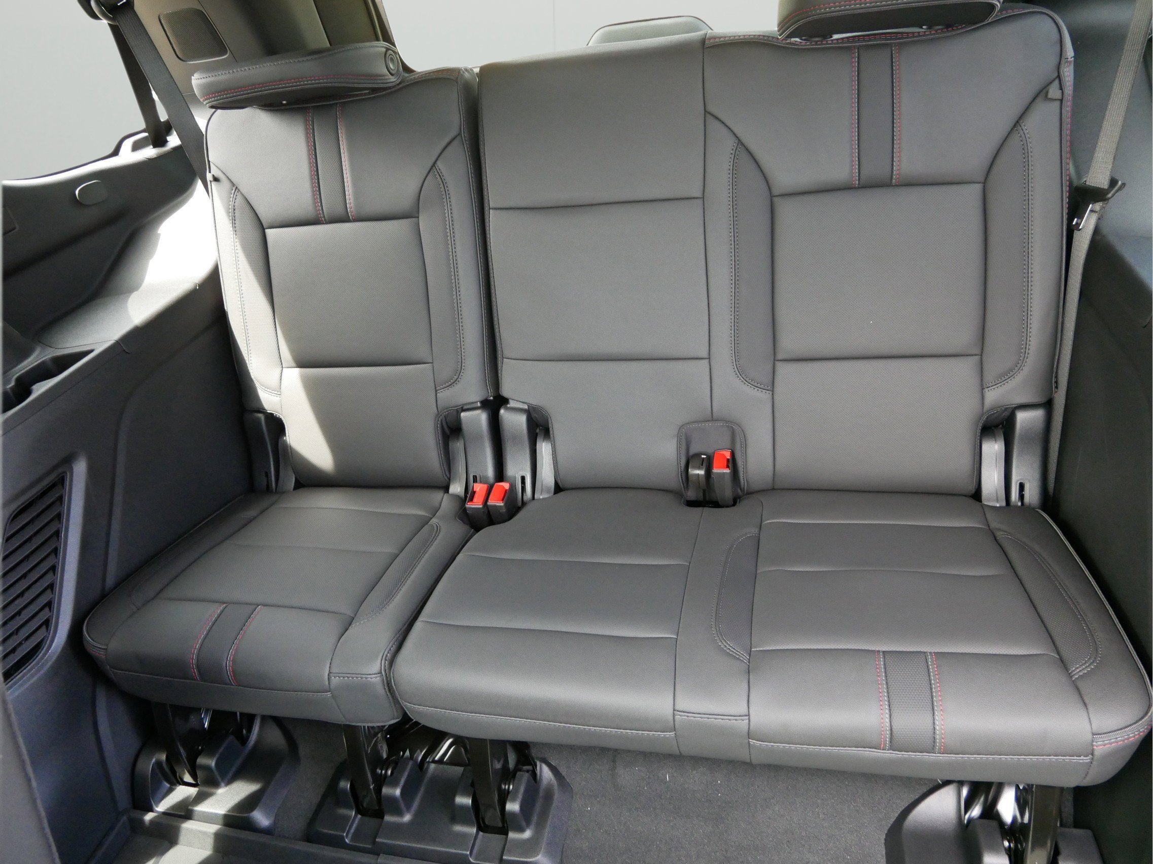 2026 Chevrolet Tahoe 4WD RST