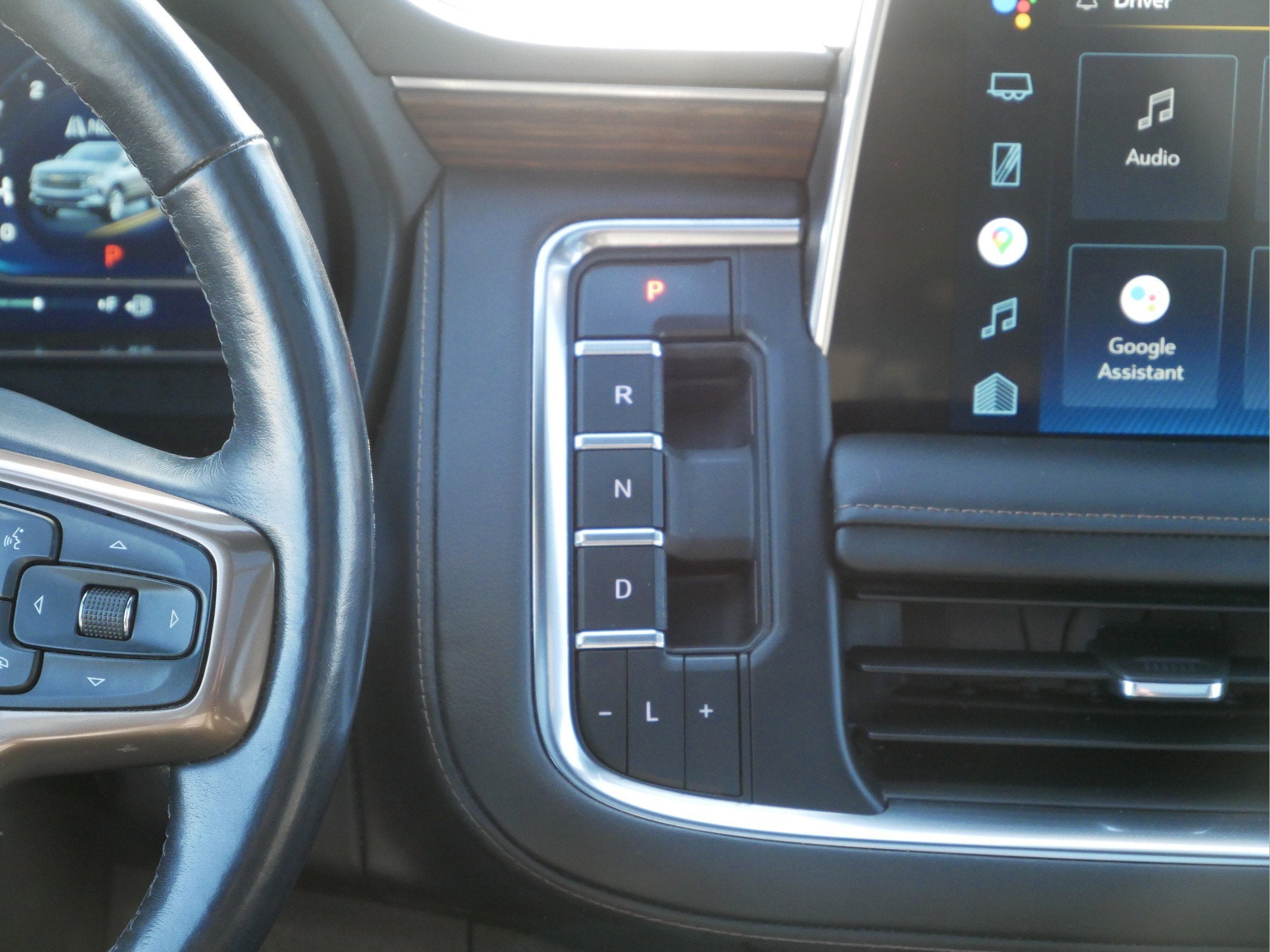 2022 Chevrolet Suburban High Country