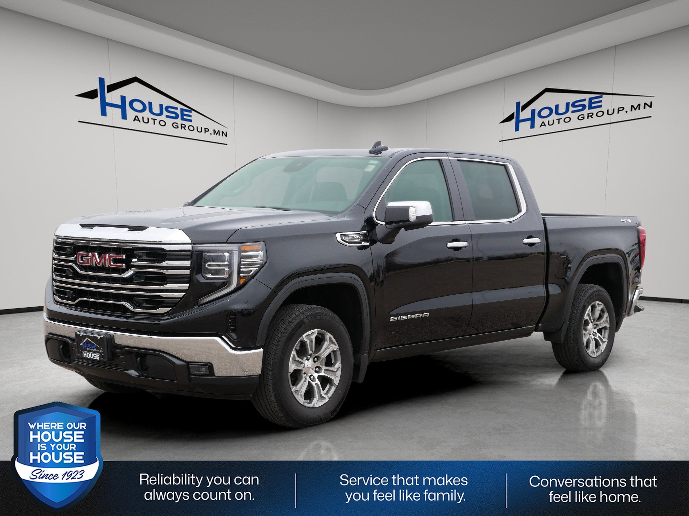 2025 GMC Sierra 1500 SLT