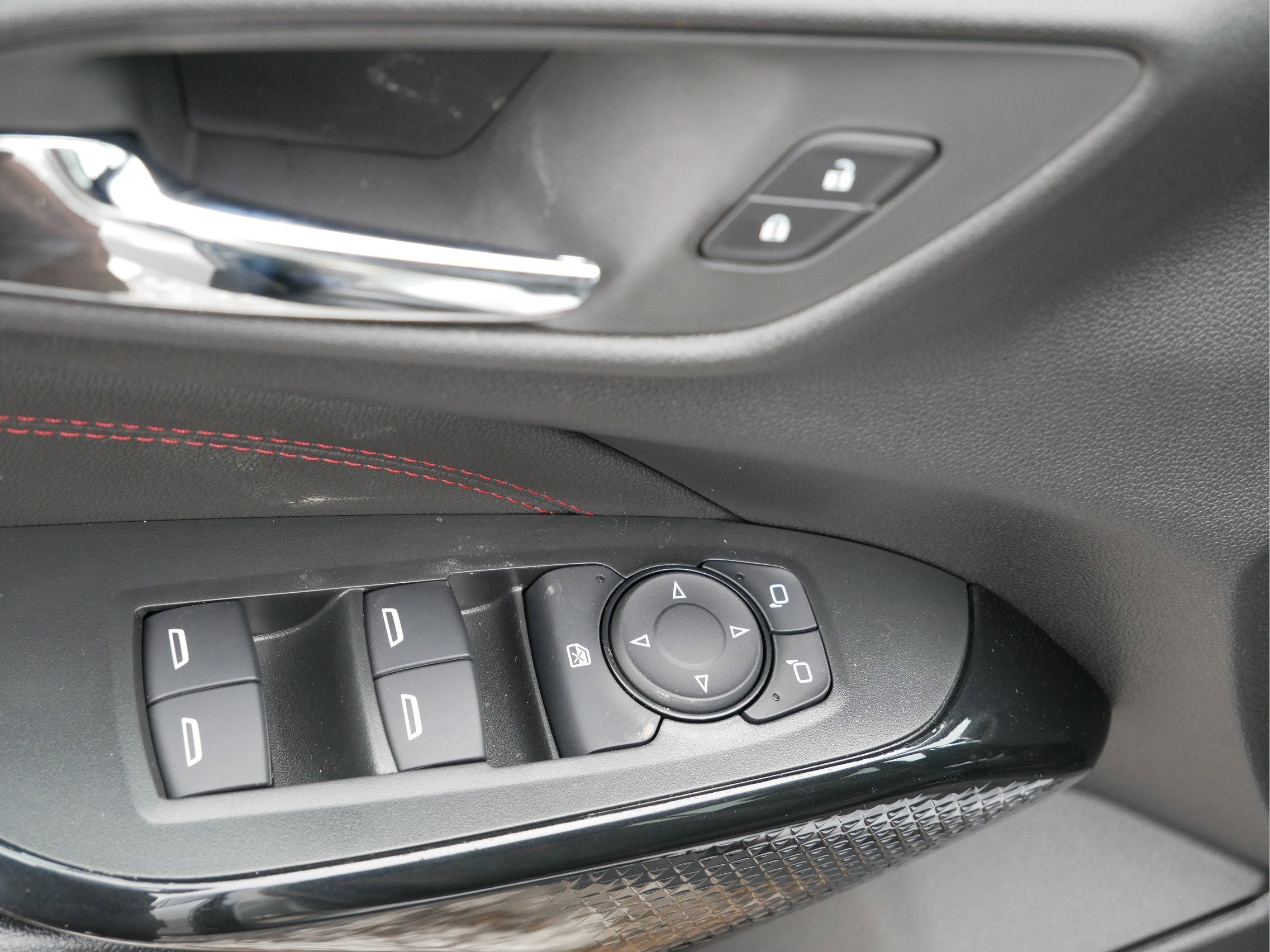 2026 Chevrolet Trax FWD 4dr 2RS