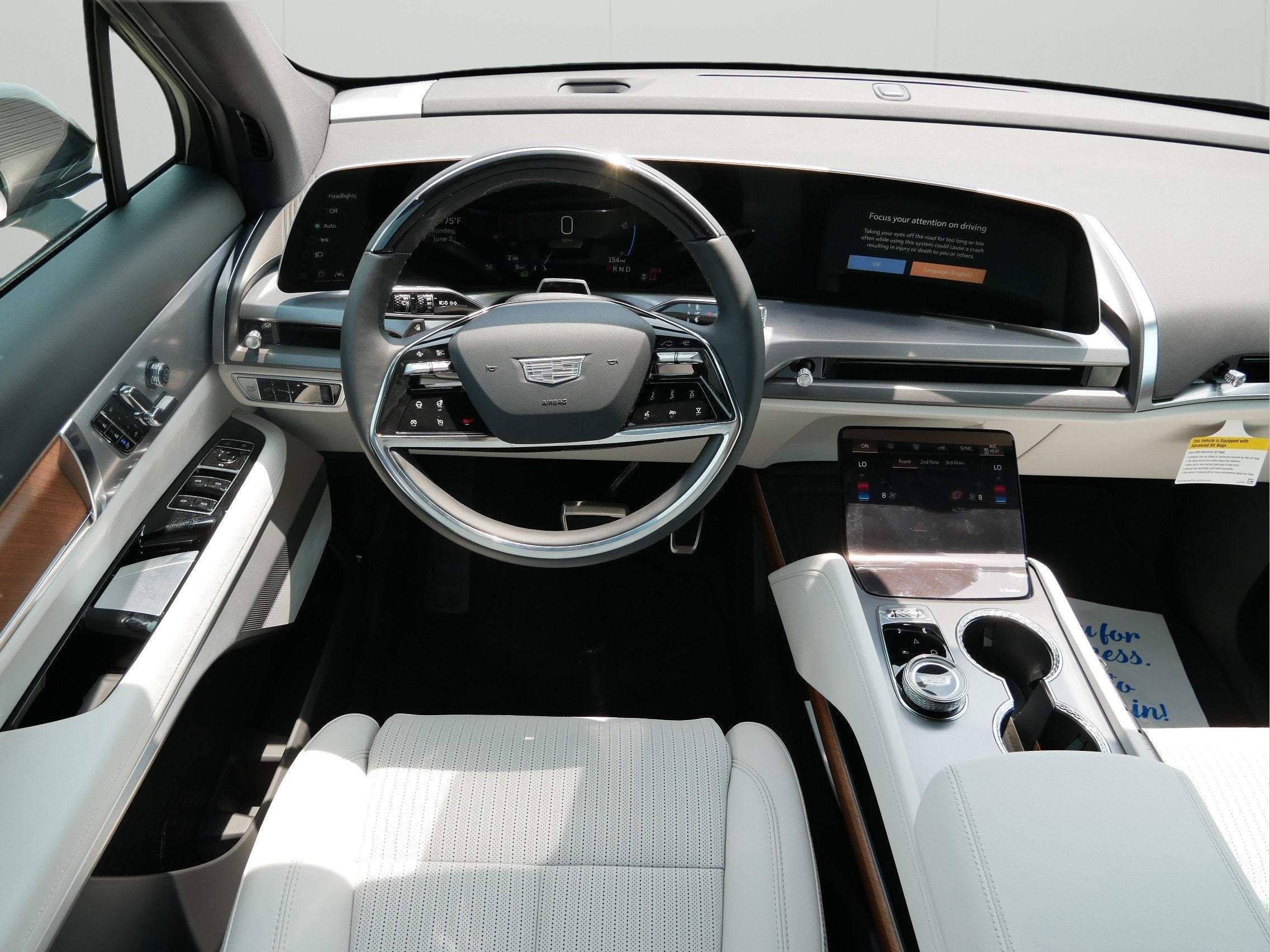 2026 Cadillac VISTIQ Sport