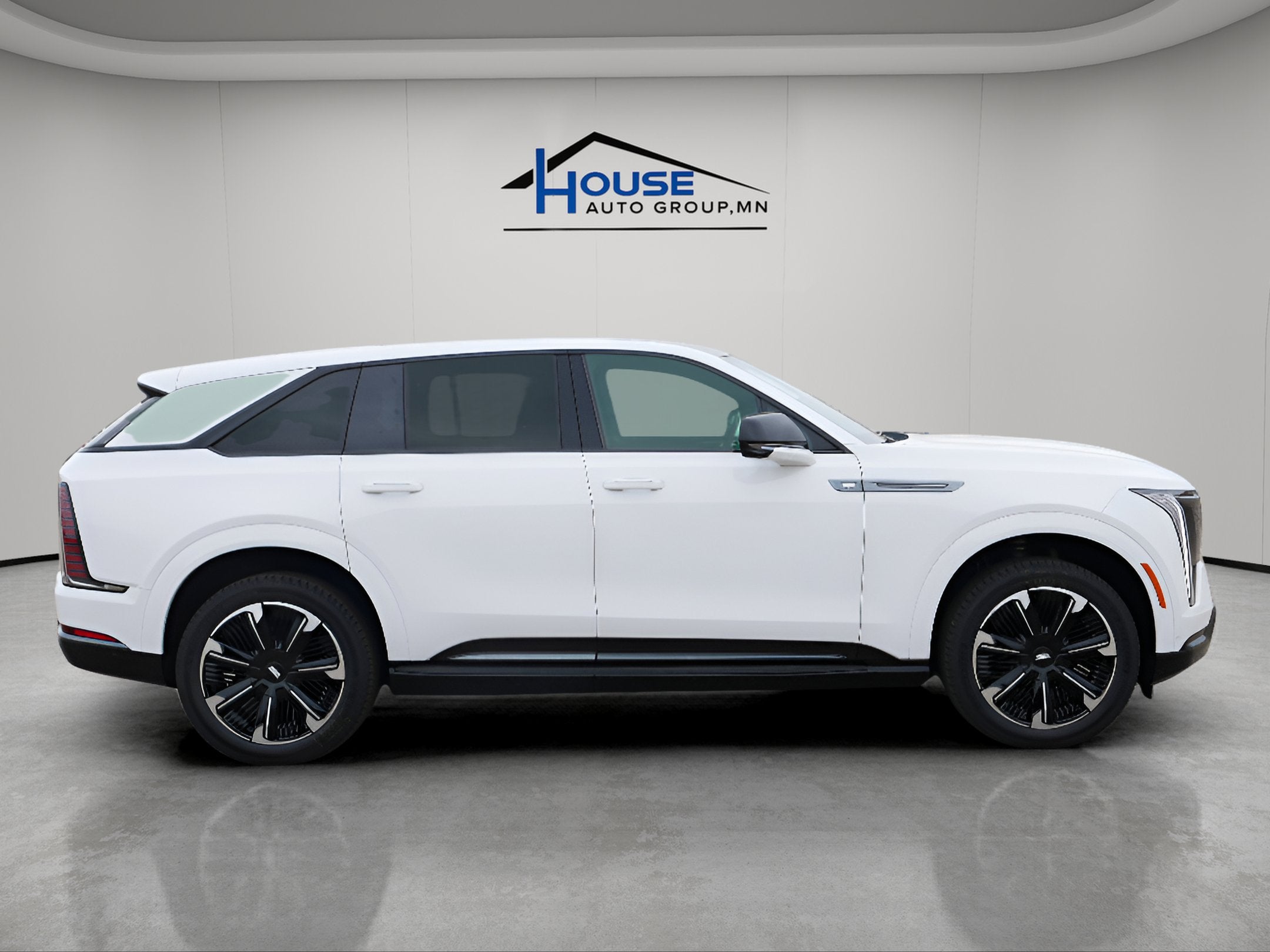 2025 Cadillac ESCALADE IQ Sport 2