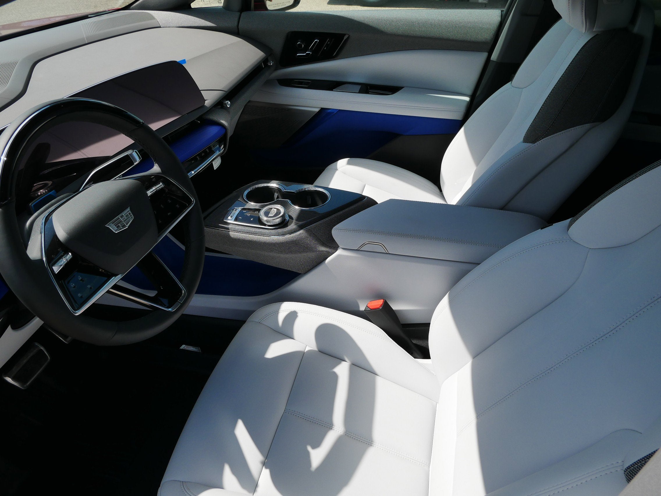 2026 Cadillac OPTIQ Luxury