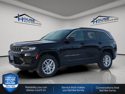 2025 Jeep Grand Cherokee GRAND CHEROKEE LAREDO X 4X4