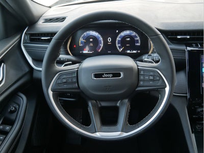 2025 Jeep Grand Cherokee GRAND CHEROKEE LAREDO X 4X4