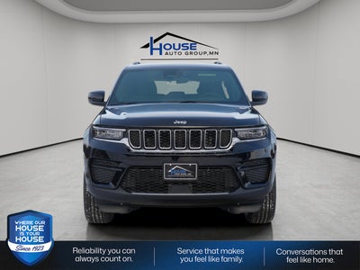 2025 Jeep Grand Cherokee GRAND CHEROKEE LAREDO X 4X4