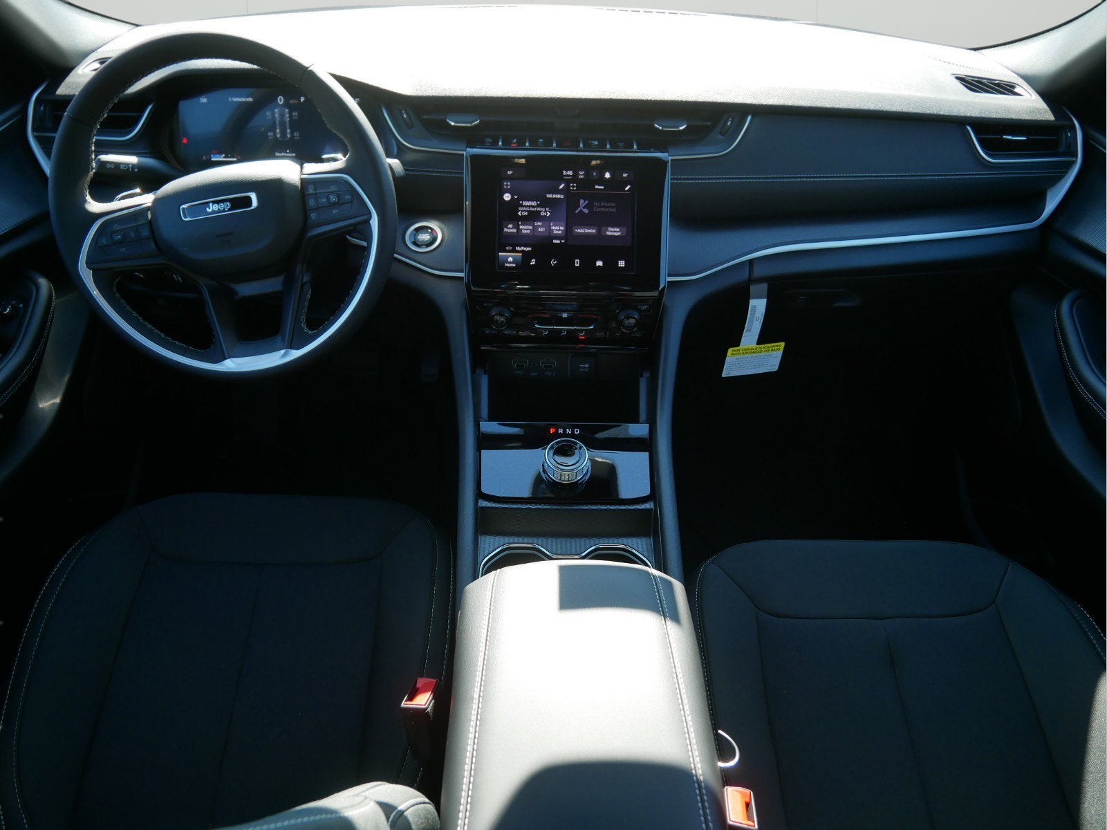 2025 Jeep Grand Cherokee GRAND CHEROKEE LAREDO 4X4