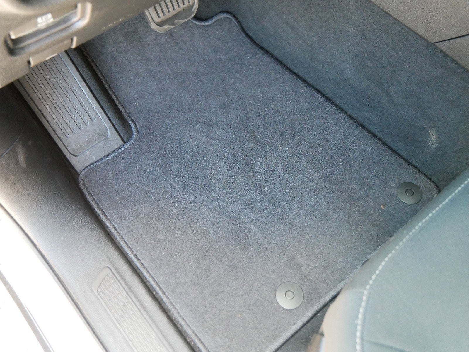 2025 Jeep Grand Cherokee GRAND CHEROKEE LAREDO 4X4