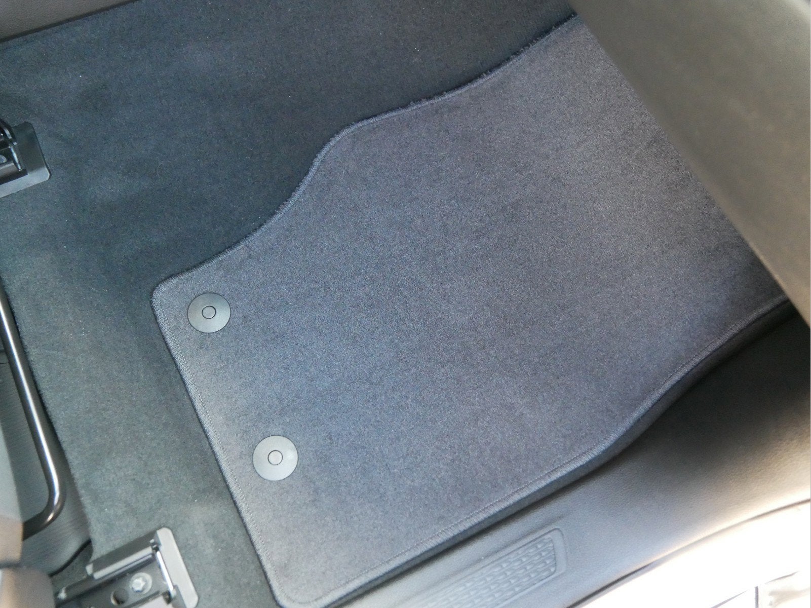 2025 Jeep Grand Cherokee GRAND CHEROKEE LAREDO 4X4