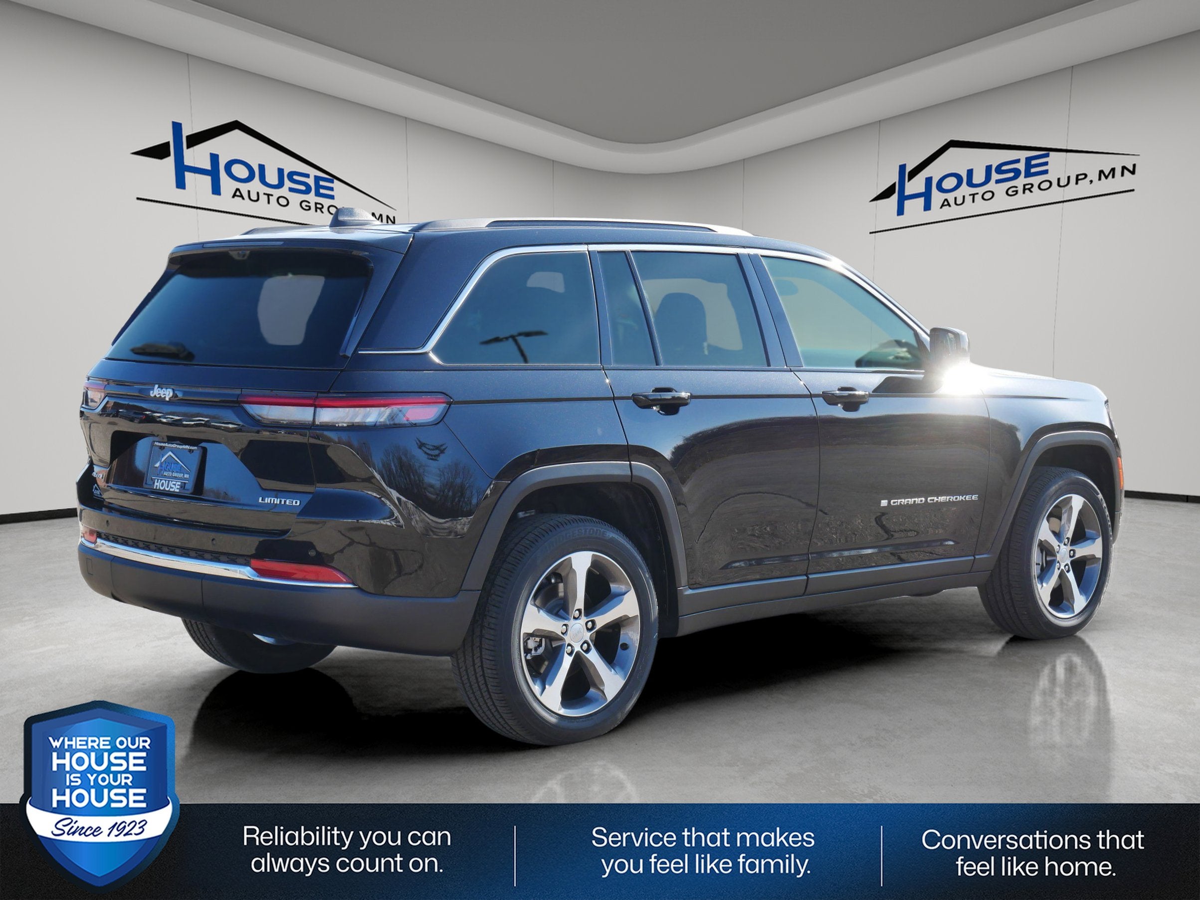 2025 Jeep Grand Cherokee GRAND CHEROKEE LIMITED 4X4