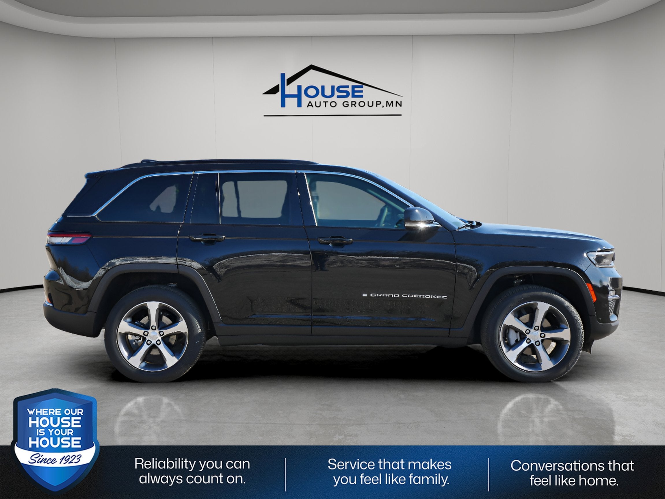 2025 Jeep Grand Cherokee GRAND CHEROKEE LIMITED 4X4