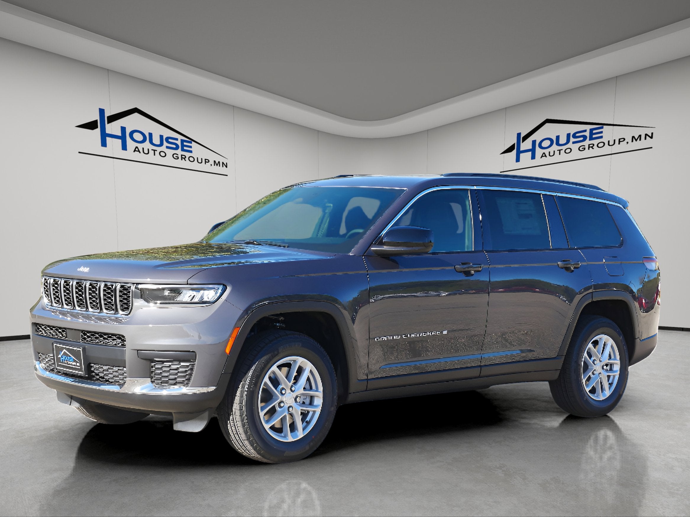 2025 Jeep Grand Cherokee GRAND CHEROKEE L LAREDO X 4X4