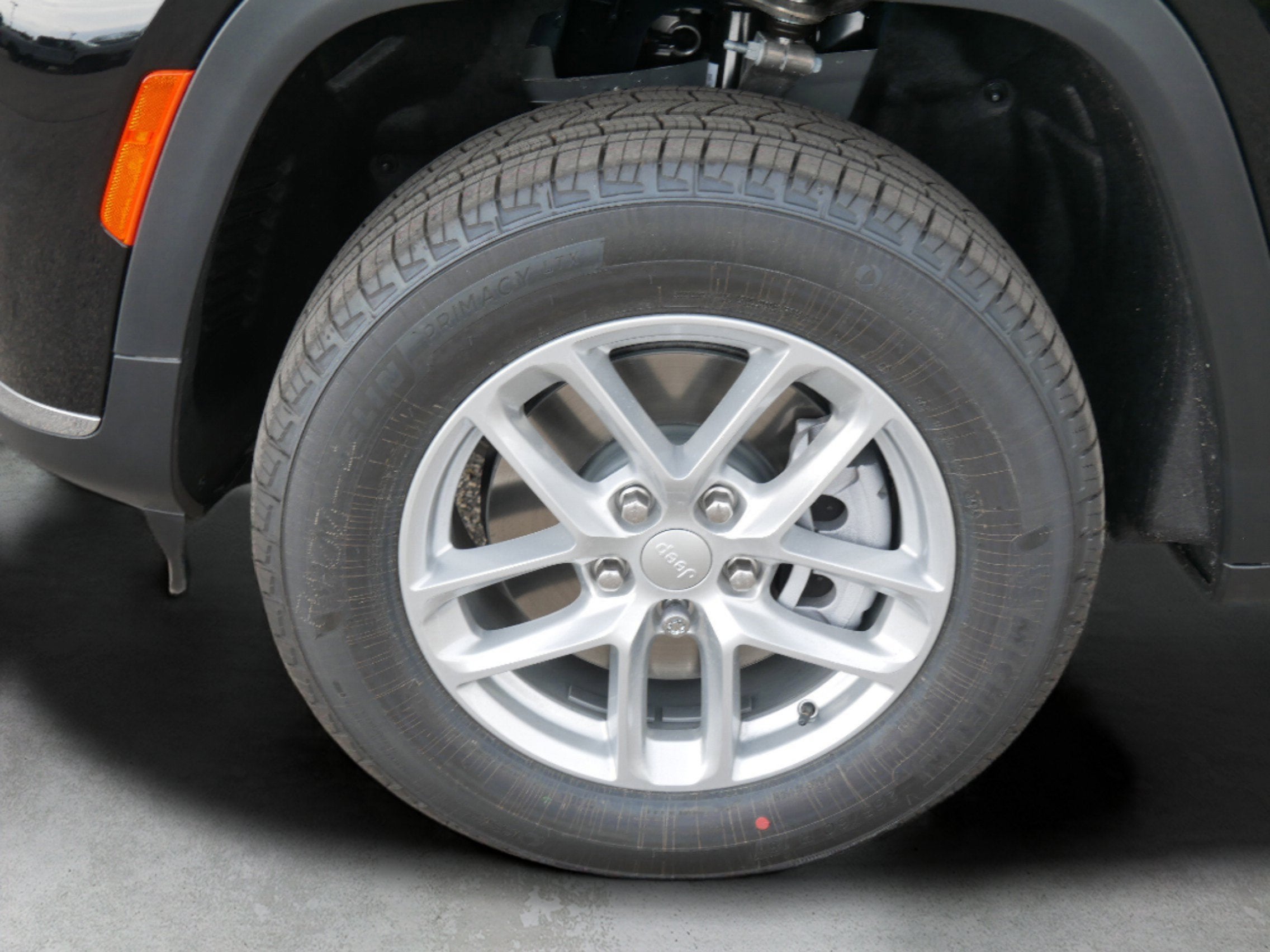 2025 Jeep Grand Cherokee GRAND CHEROKEE L LAREDO X 4X4