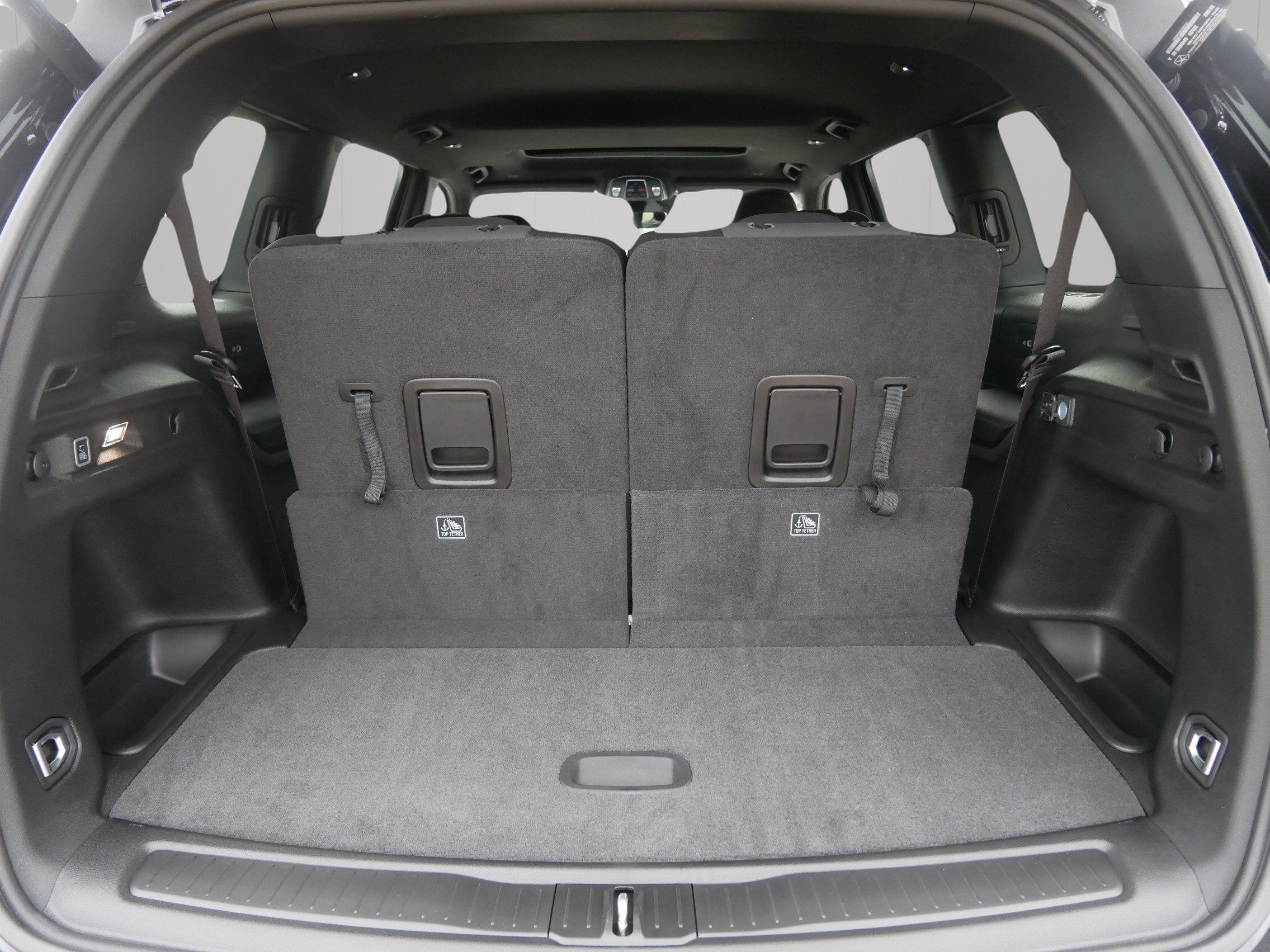 2025 Jeep Grand Cherokee GRAND CHEROKEE L LAREDO X 4X4