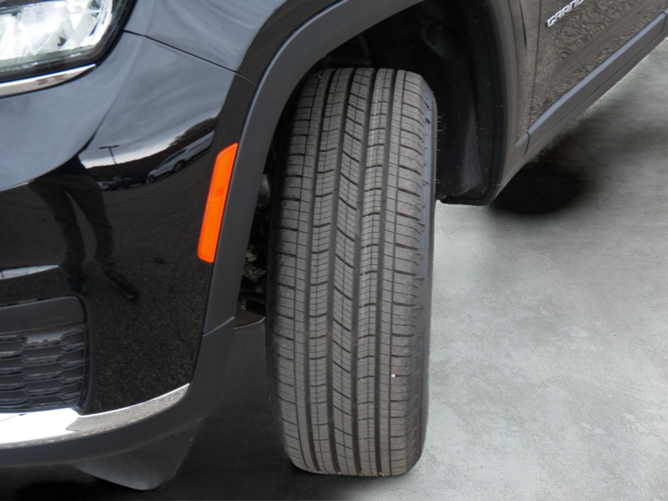 2025 Jeep Grand Cherokee GRAND CHEROKEE L LAREDO X 4X4