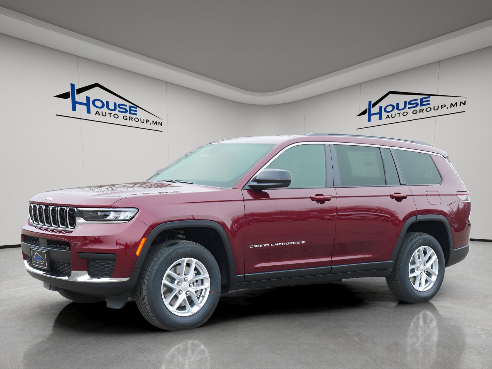 2025 Jeep Grand Cherokee GRAND CHEROKEE L LAREDO X 4X4