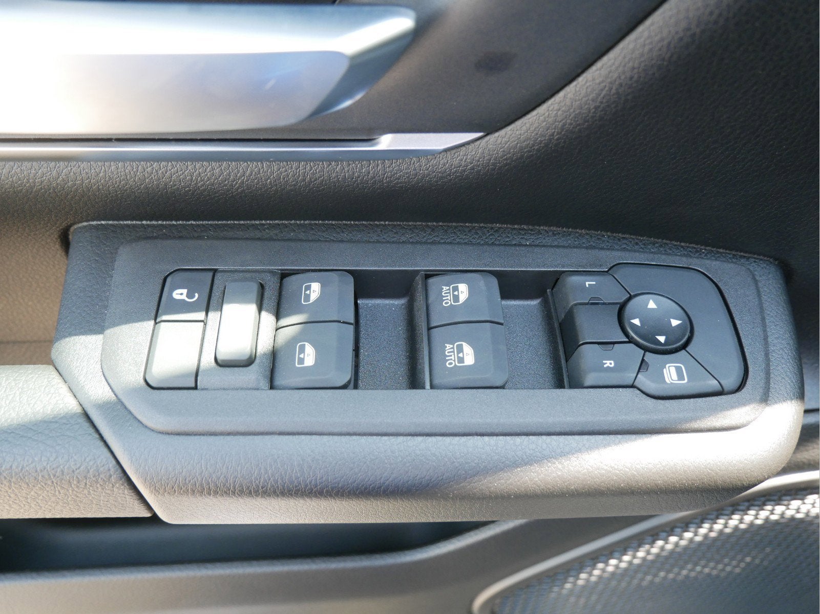 2025 RAM Ram 1500 RAM 1500 BIG HORN QUAD CAB 4X4 6'4' BOX