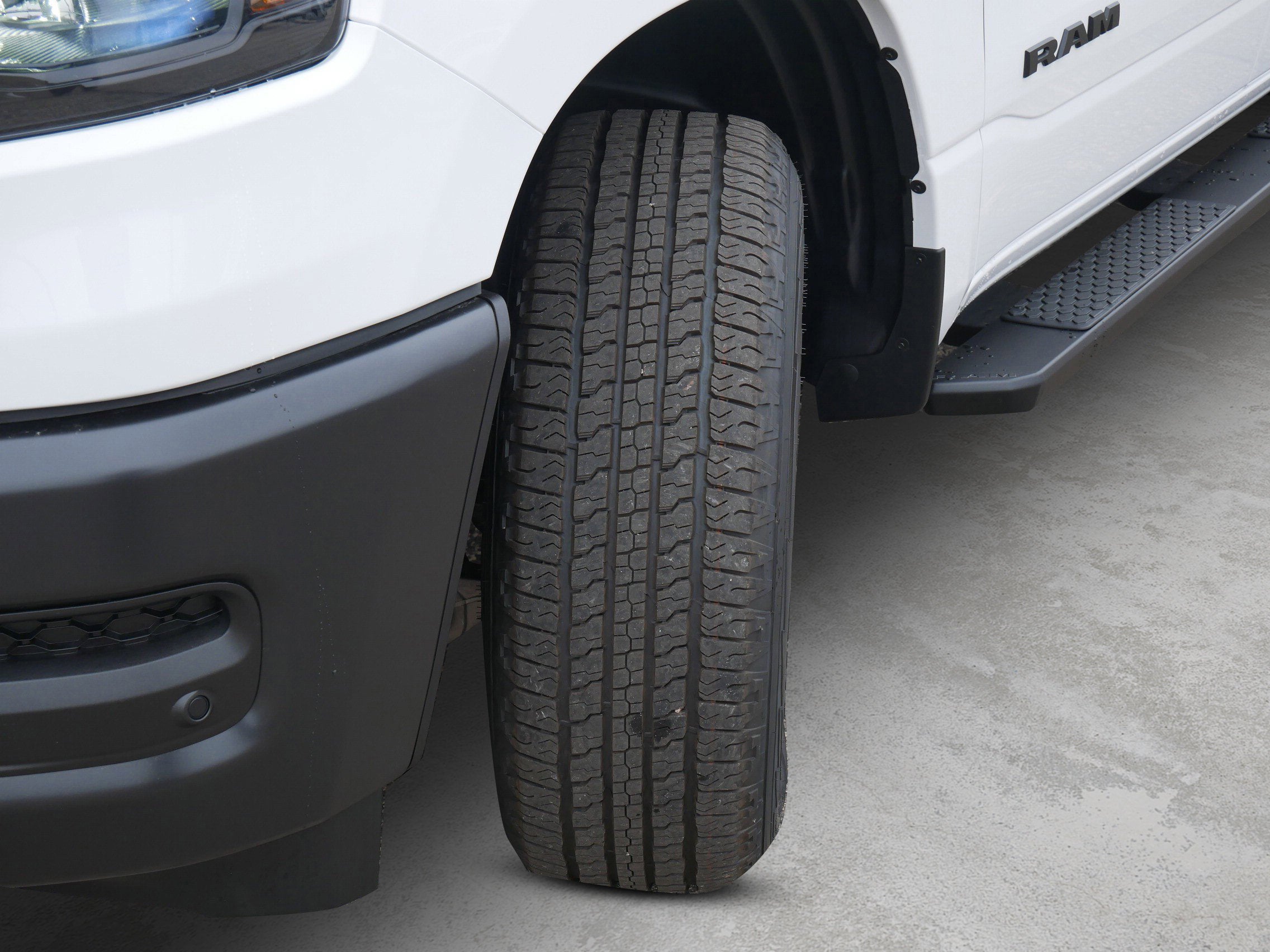 2026 RAM Ram 1500 RAM 1500 TRADESMAN CREW CAB 4X4 5'7' BOX