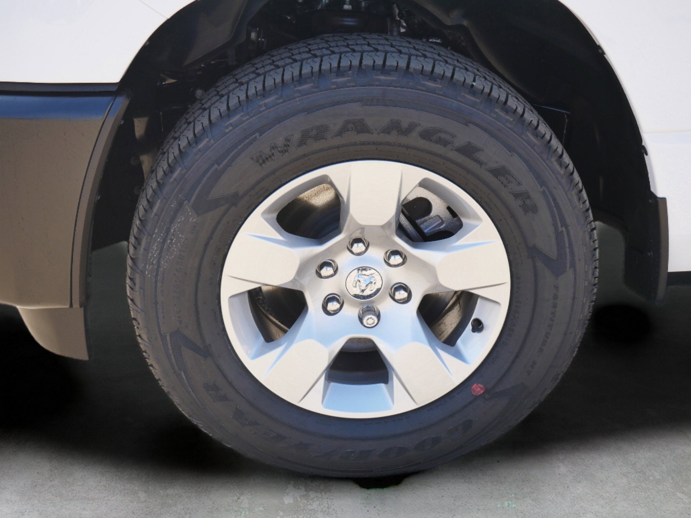 2026 RAM Ram 1500 RAM 1500 TRADESMAN CREW CAB 4X4 5'7' BOX