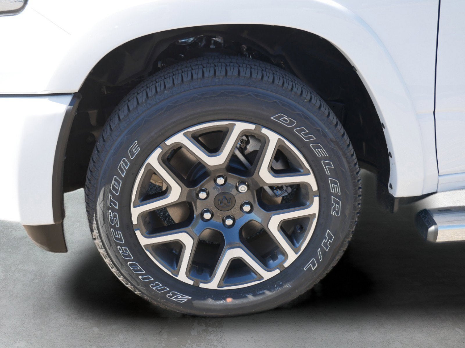 2025 RAM Ram 1500 RAM 1500 LARAMIE CREW CAB 4X4 5'7' BOX