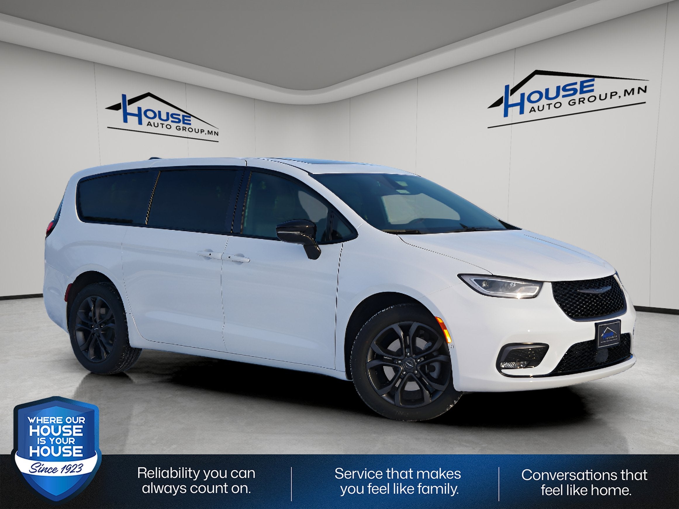 2026 Chrysler Pacifica PACIFICA SELECT AWD