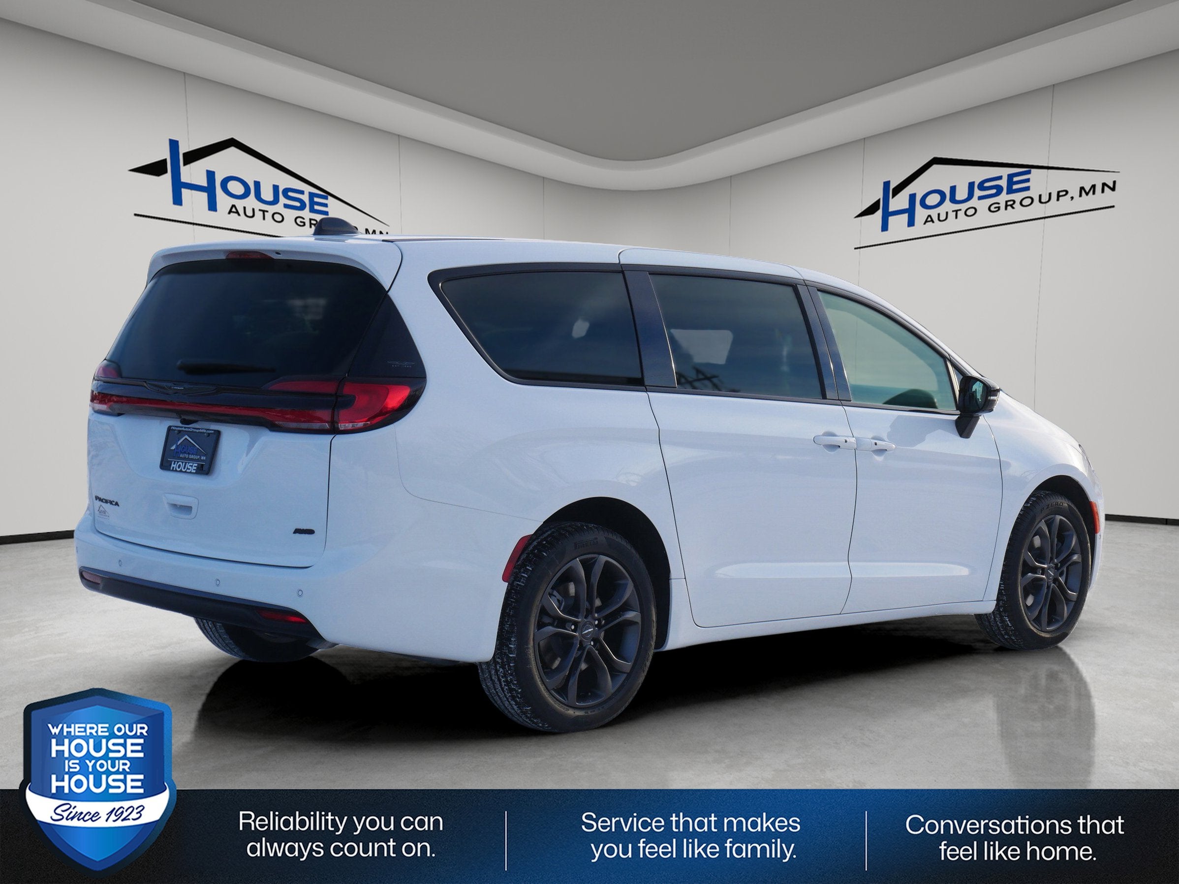 2026 Chrysler Pacifica PACIFICA SELECT AWD