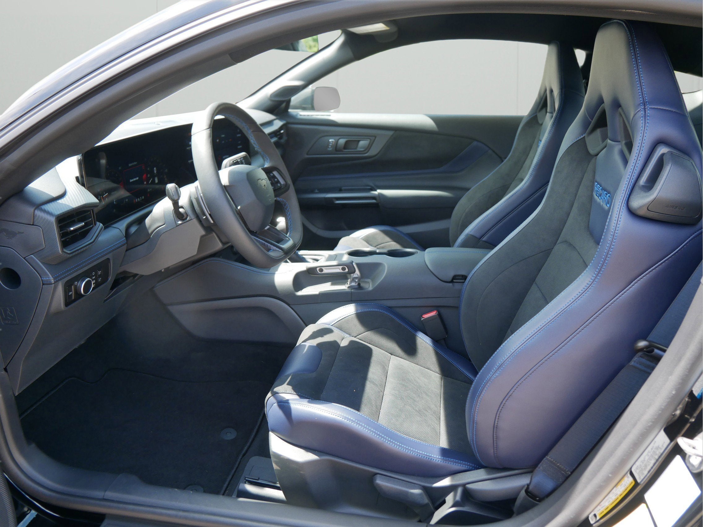 2025 Ford Mustang Dark Horse