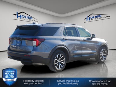 2025 Ford Explorer ST-Line