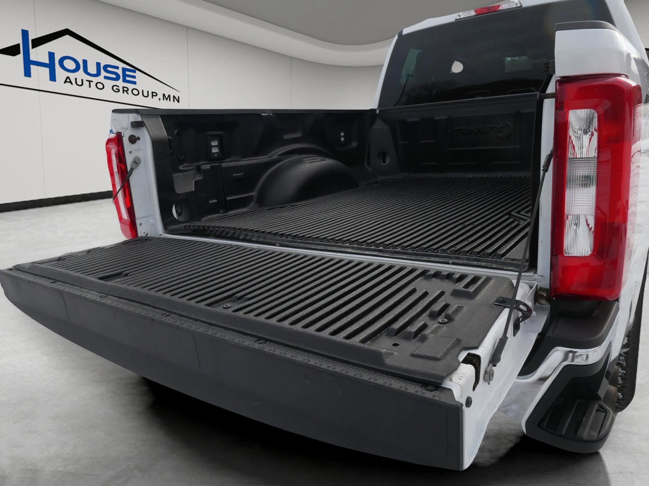 2025 Ford Super Duty F-250 SRW XLT