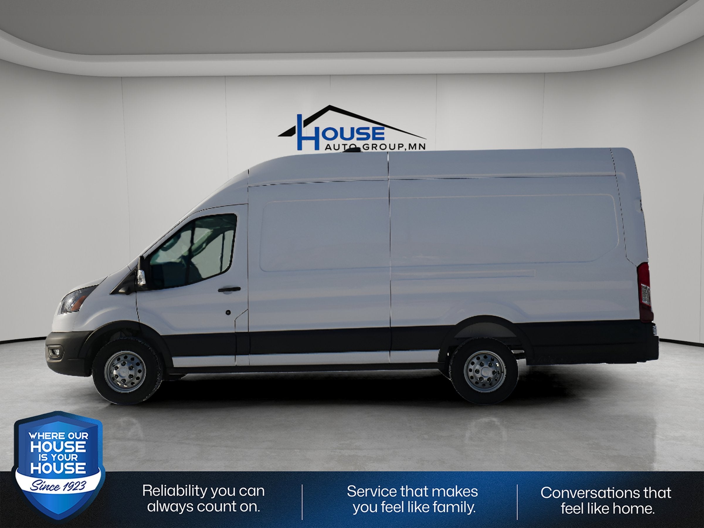 2026 Ford Transit Cargo Van Base