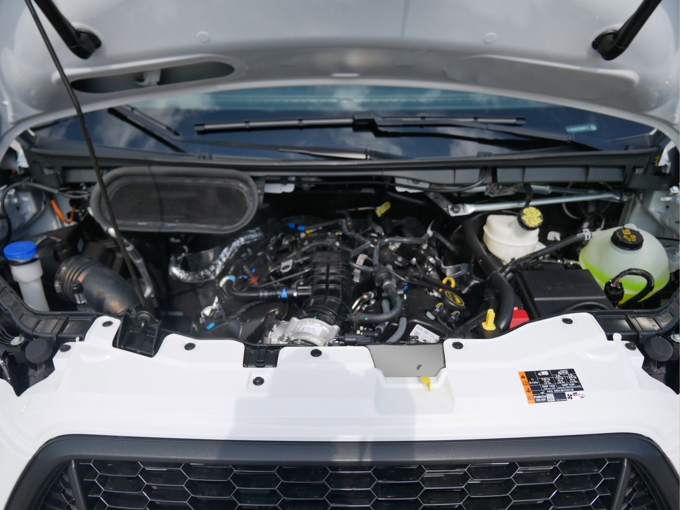 2025 Ford Transit Cargo Van Base