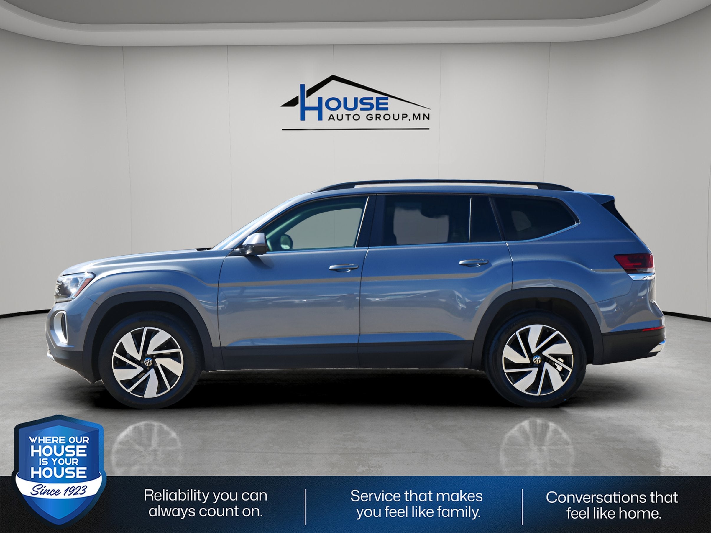 2025 Volkswagen Atlas 2.0T SE w/Technology