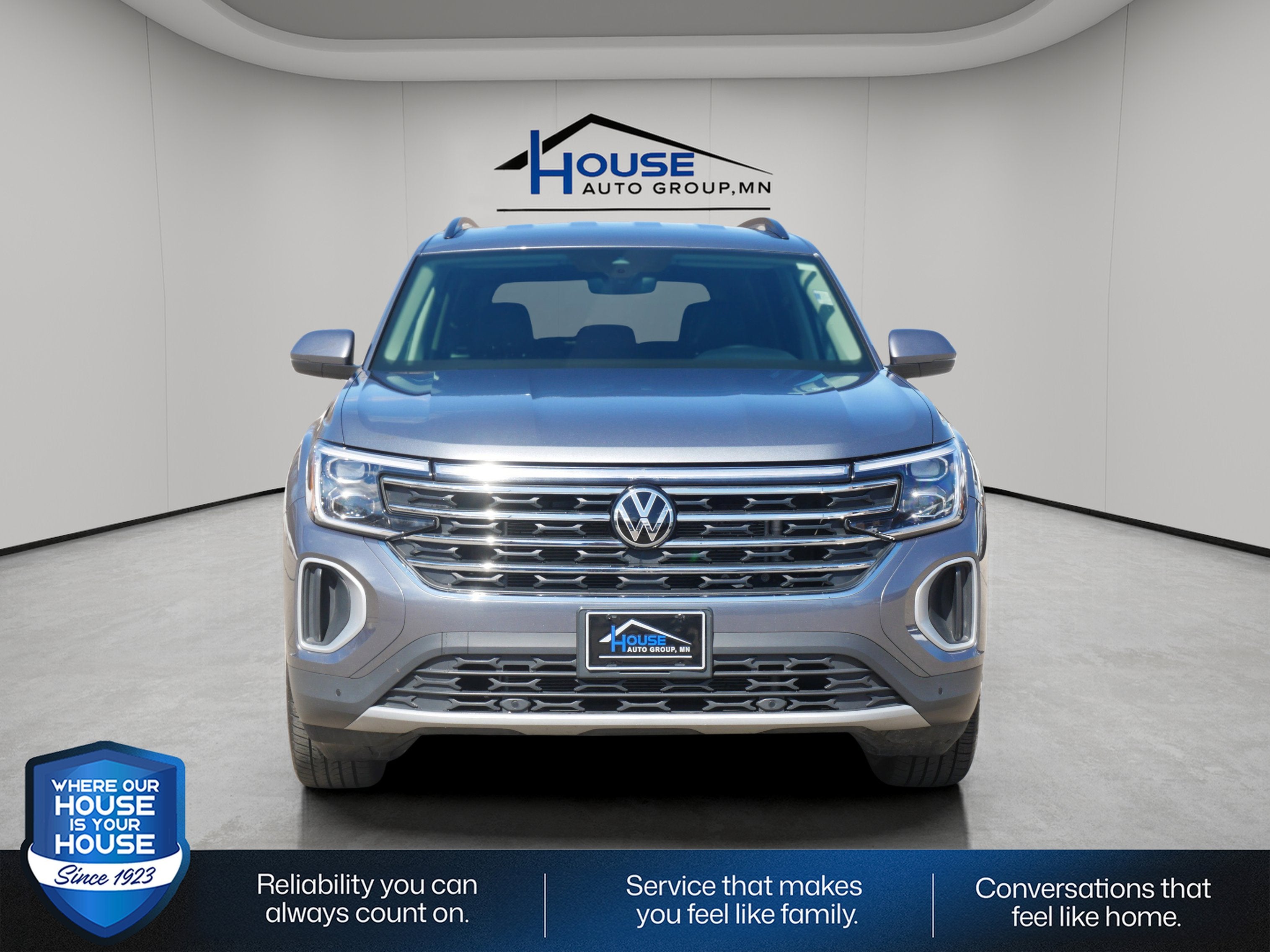 2025 Volkswagen Atlas 2.0T SE w/Technology