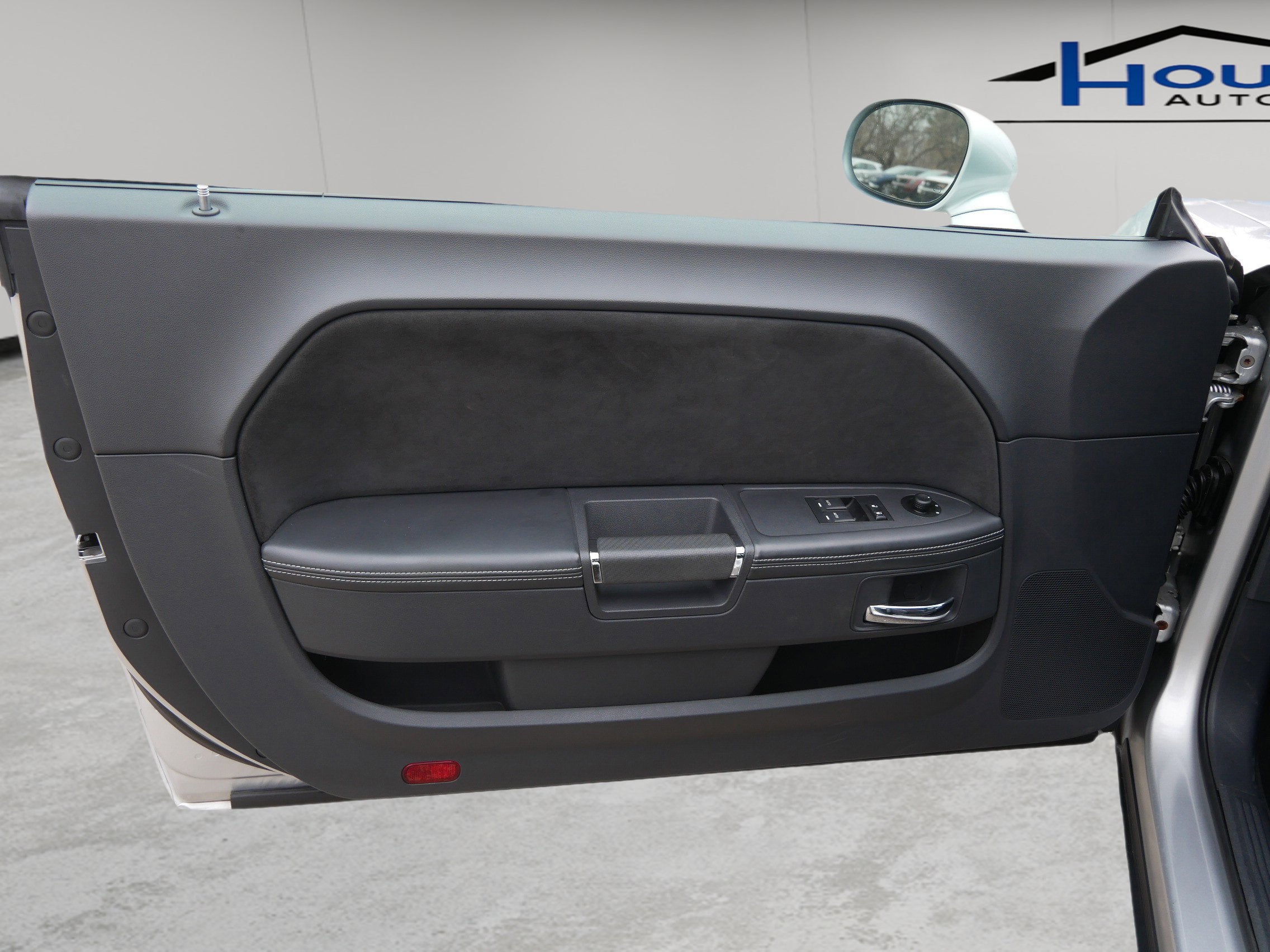 2009 Dodge Challenger SRT8