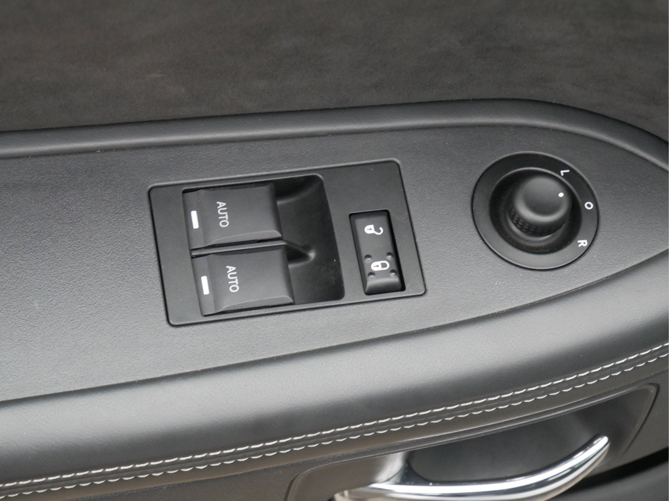 2009 Dodge Challenger SRT8