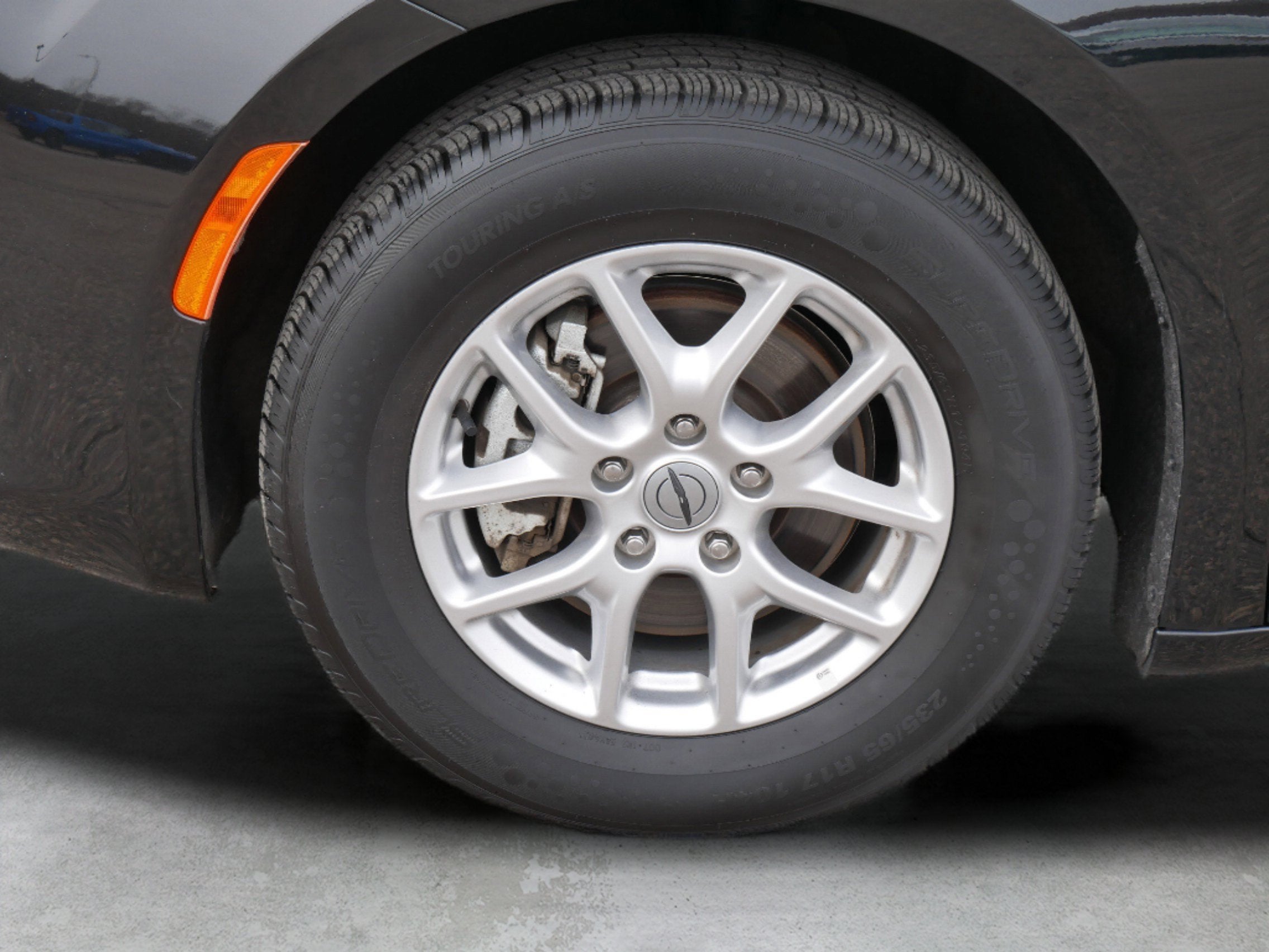 2023 Chrysler Voyager LX