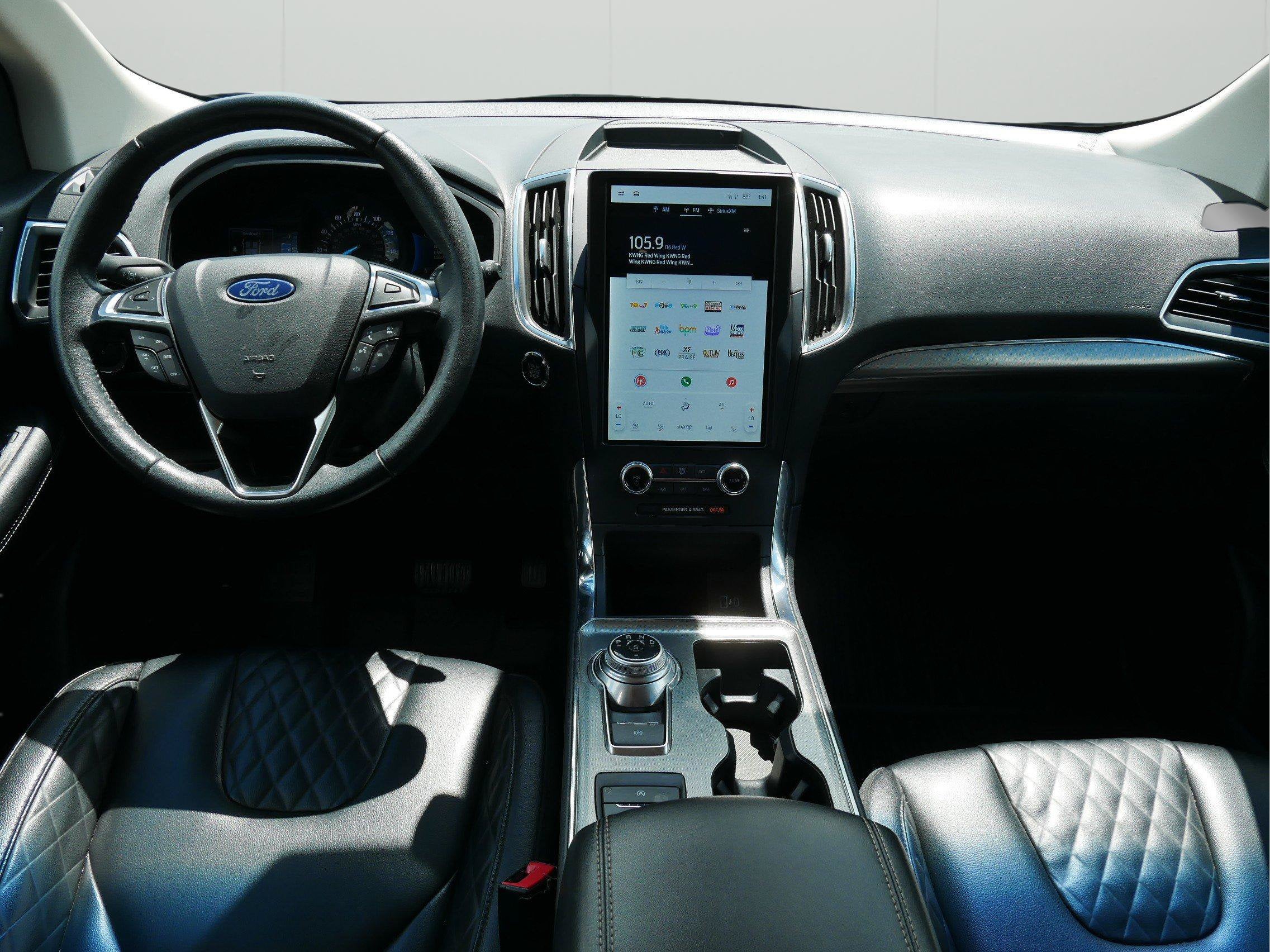 2024 Ford Edge Titanium