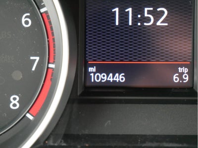 2017 Volkswagen Golf GTI Sport