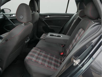 2017 Volkswagen Golf GTI Sport