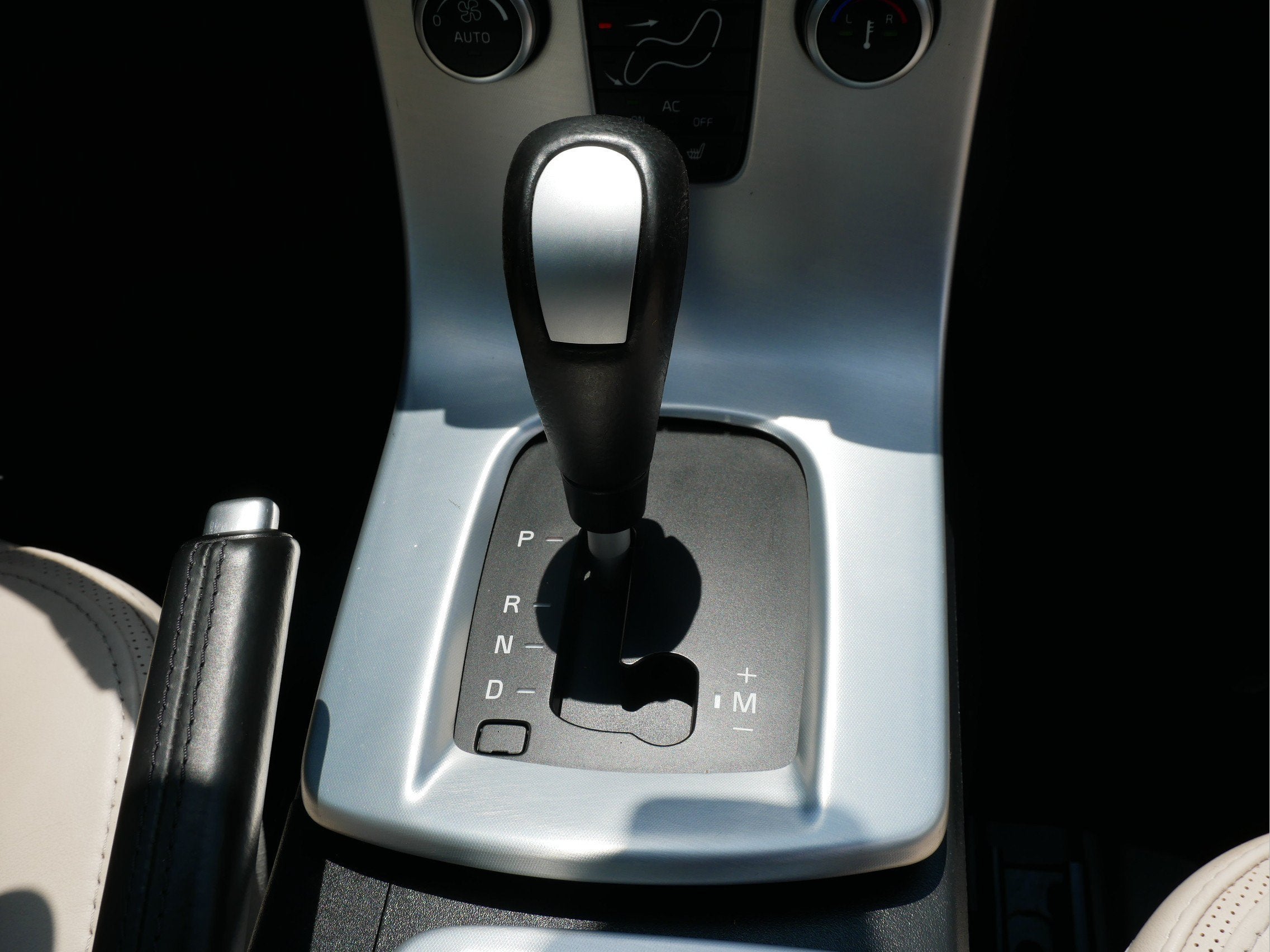 2012 Volvo C70 T5