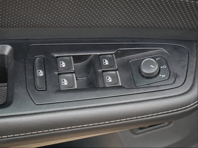 2025 Volkswagen Atlas Cross Sport SE 4Motion